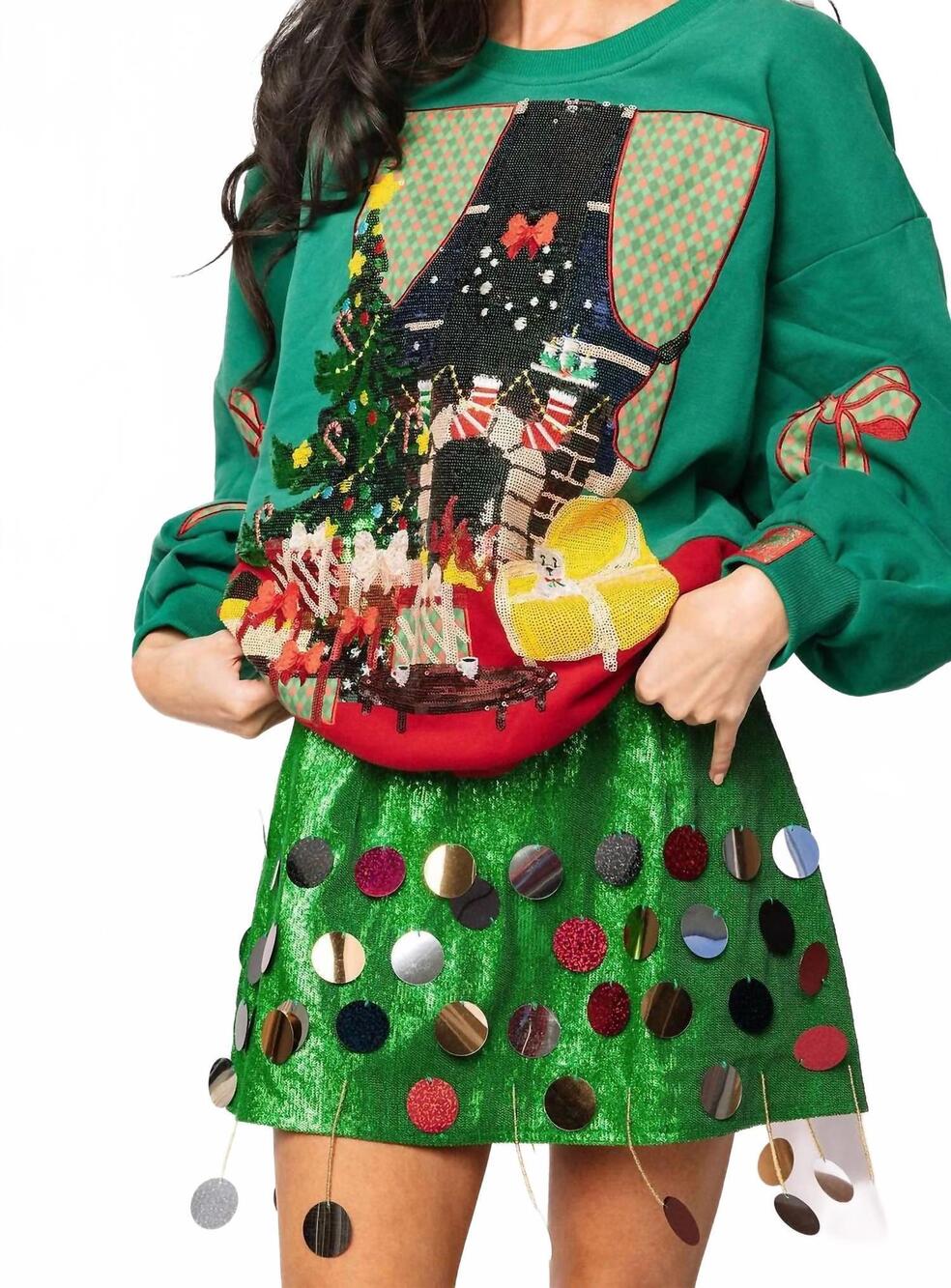 NEW QUEEN OF SPARKLES christmas living room sweatshirt with bow sleeves in green